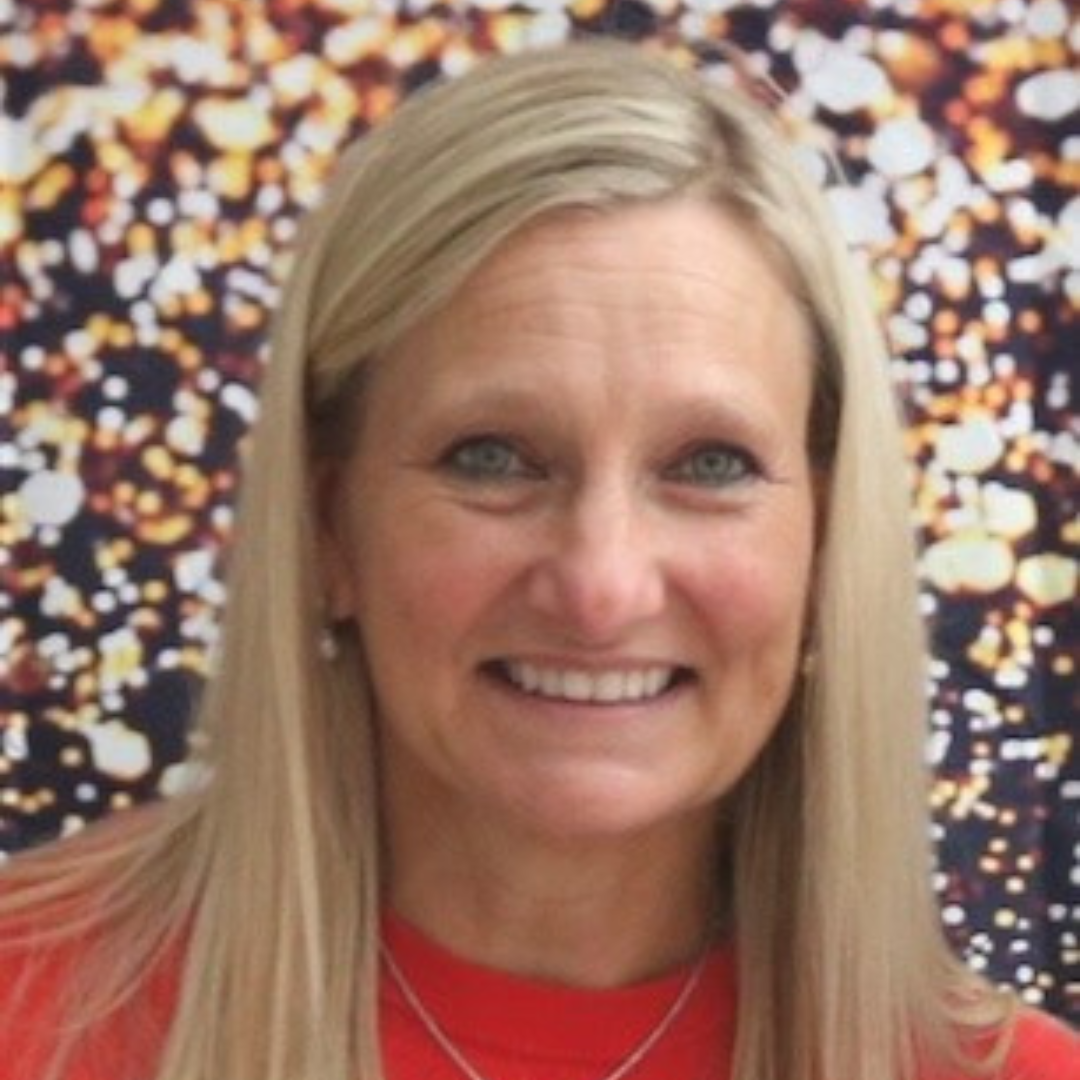 Lisa Elbe Headshot